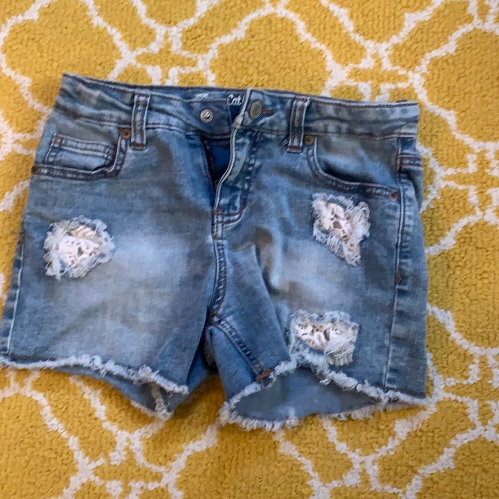 Girls Cat & Jack demon shorts